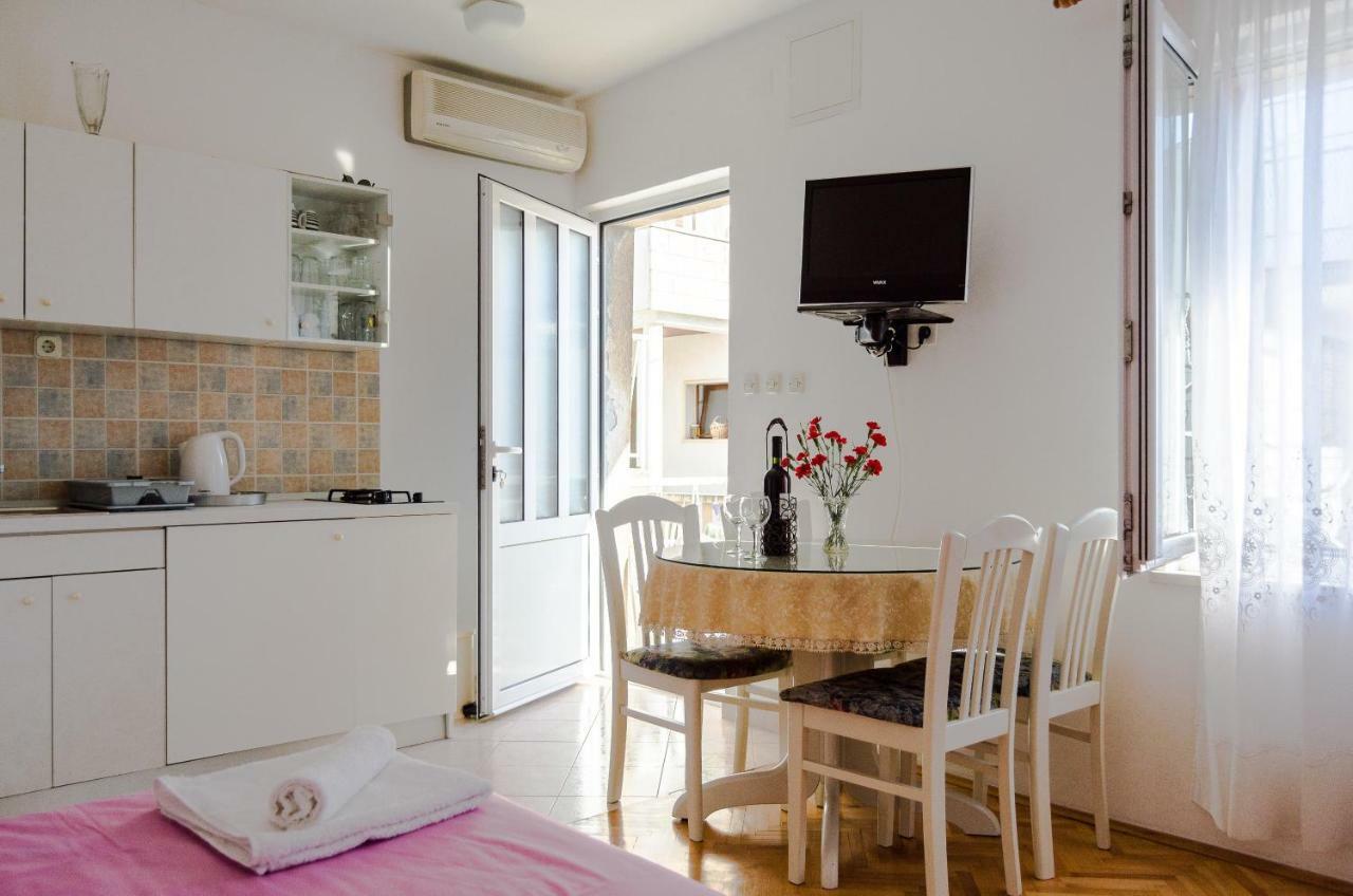 Apartmani Marko Makarska Bagian luar foto